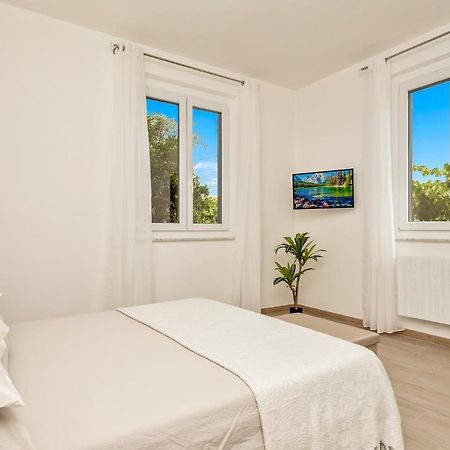 La Spezia - New Home With Netflix & Free Parking Exterior photo