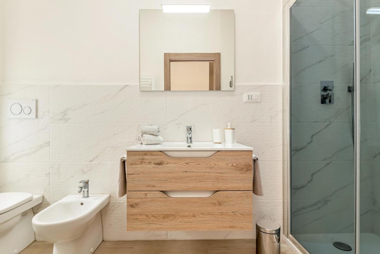 La Spezia - New Home With Netflix & Free Parking Exterior photo